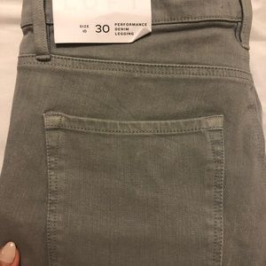 Never Worn! Light Gray Stretchy Skinny Jeans